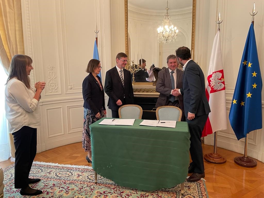 Industry Day w Ambasadzie Polski w Argentynie – pierwsze porozumienie pomiędzy firmami sektora kosmicznego Polski i Argentyny