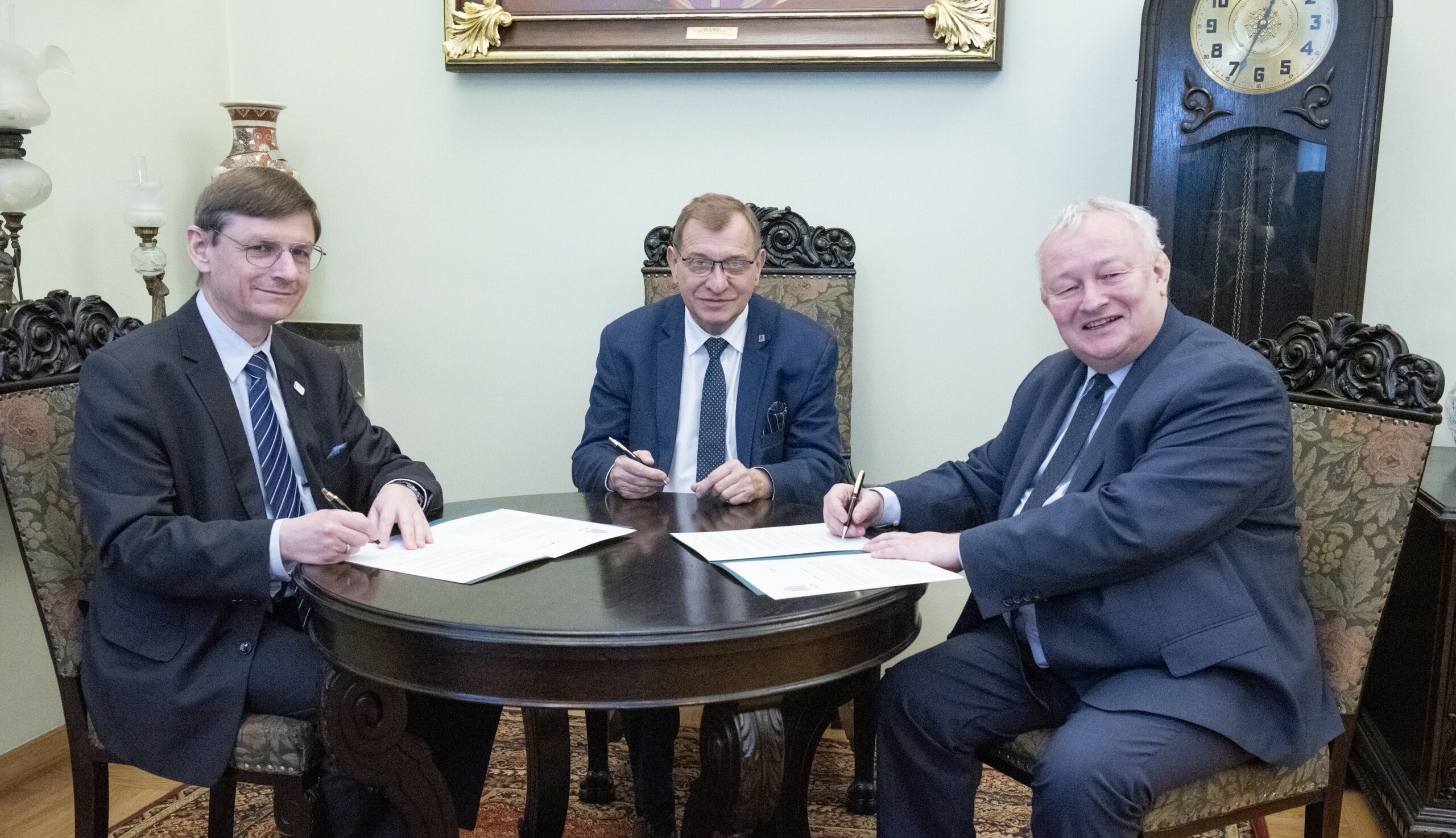 AGH i Polska Agencja Kosmiczna zawarły porozumienie o współpracy