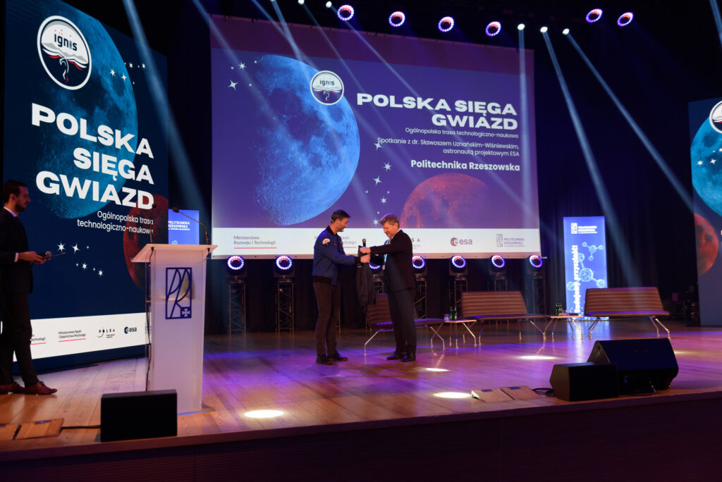 Rzeszów | Ogólnopolska trasa technologiczno-naukowa misji IGNIS z doktorem Sławoszem Uznańskim-Wiśniewskim