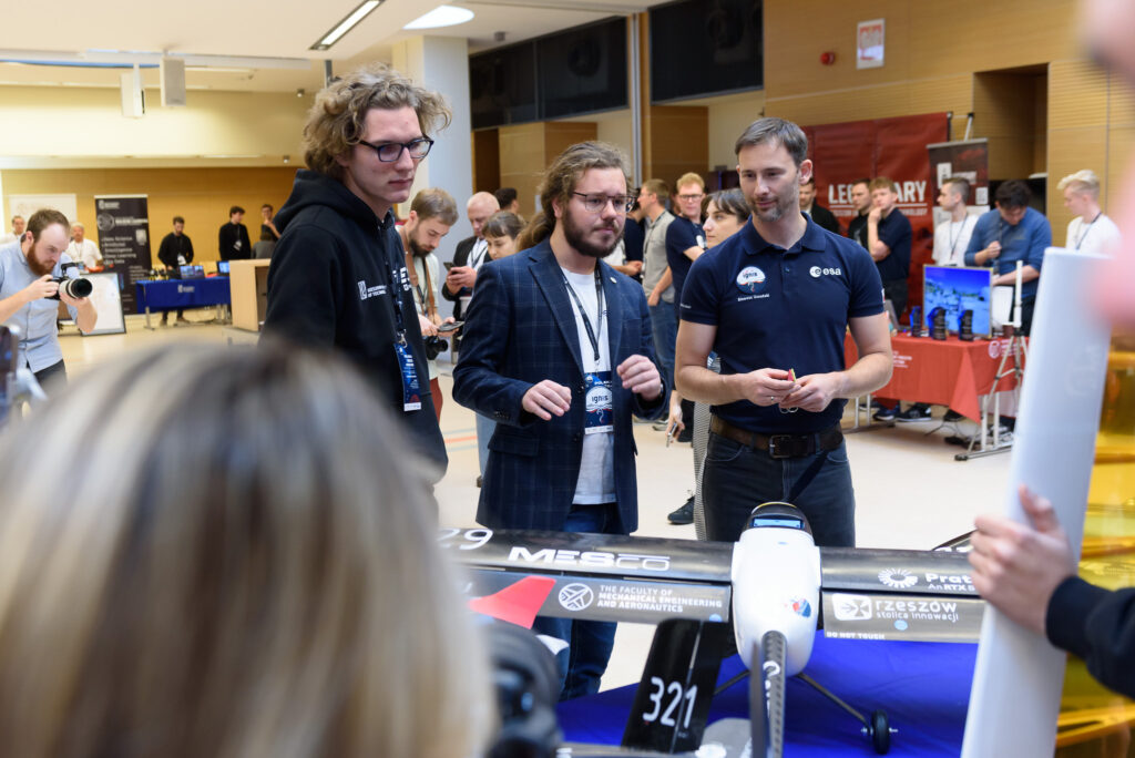 Rzeszów | Ogólnopolska trasa technologiczno-naukowa misji IGNIS z doktorem Sławoszem Uznańskim-Wiśniewskim