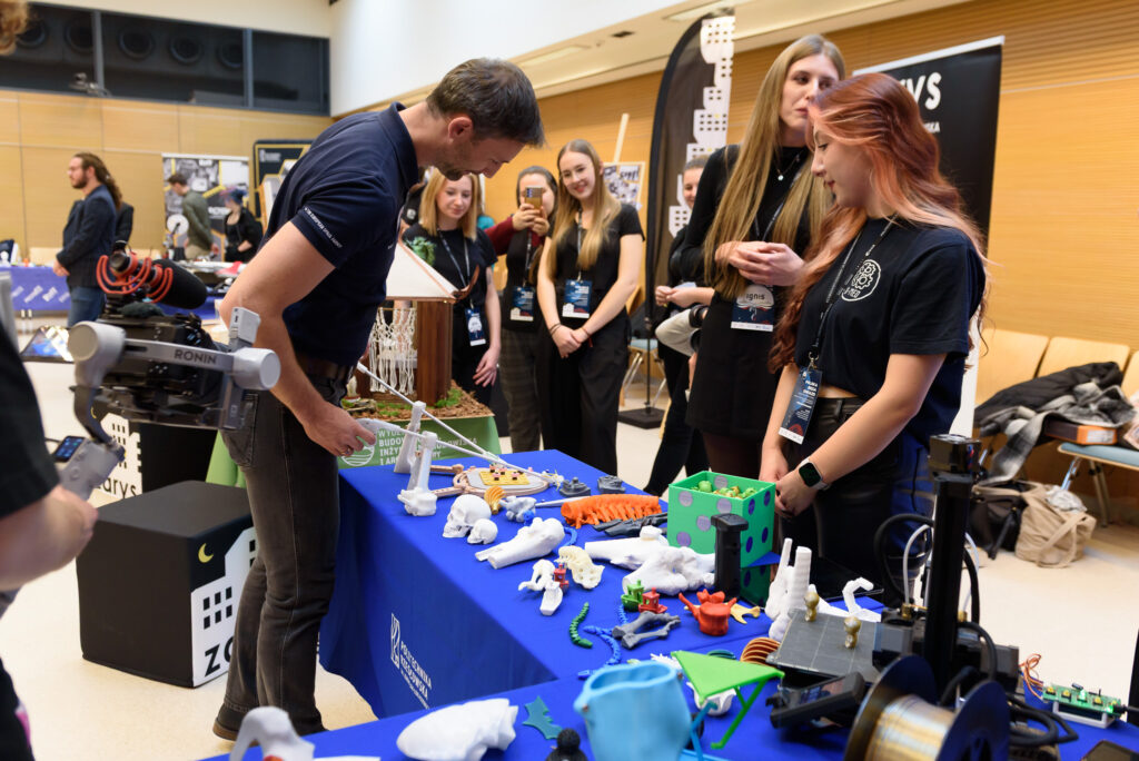 Rzeszów | Ogólnopolska trasa technologiczno-naukowa misji IGNIS z doktorem Sławoszem Uznańskim-Wiśniewskim