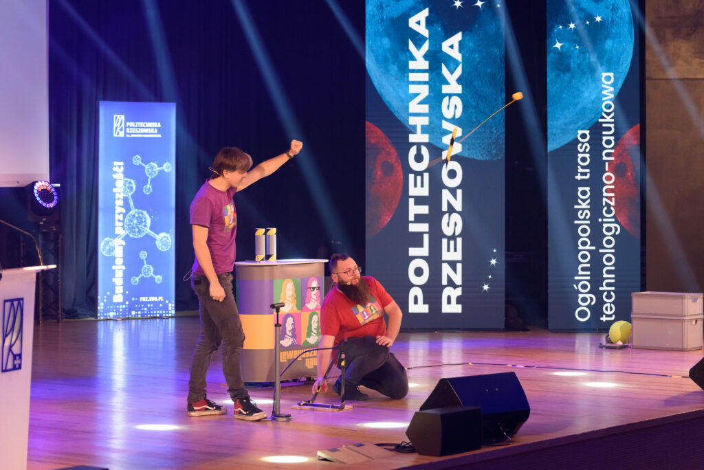 Rzeszów | Ogólnopolska trasa technologiczno-naukowa misji IGNIS z doktorem Sławoszem Uznańskim-Wiśniewskim