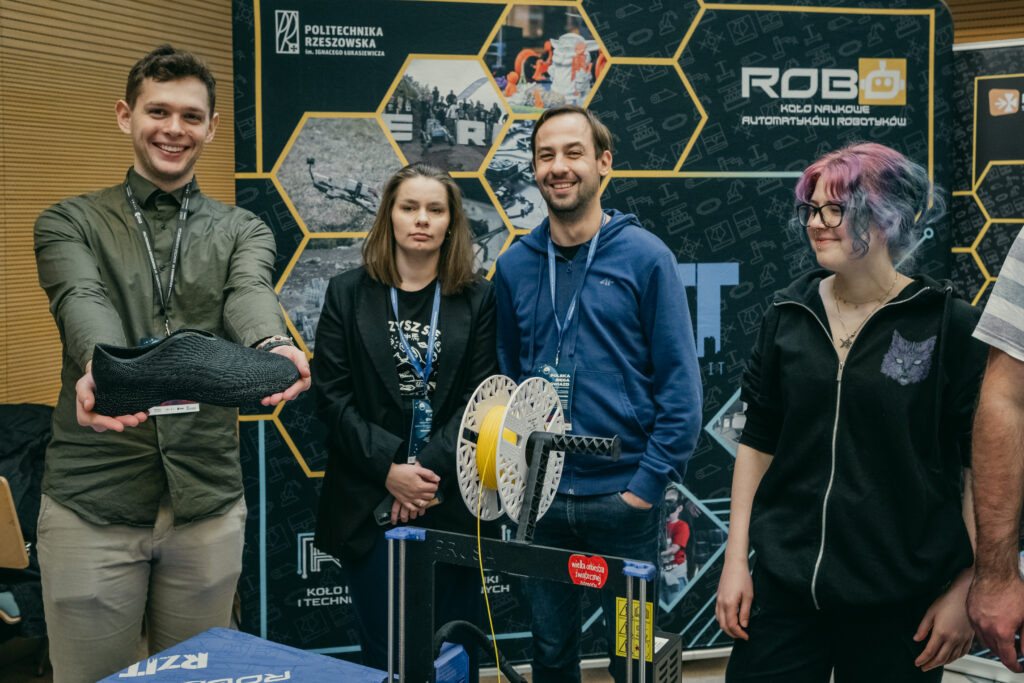 Rzeszów | Ogólnopolska trasa technologiczno-naukowa misji IGNIS z doktorem Sławoszem Uznańskim-Wiśniewskim