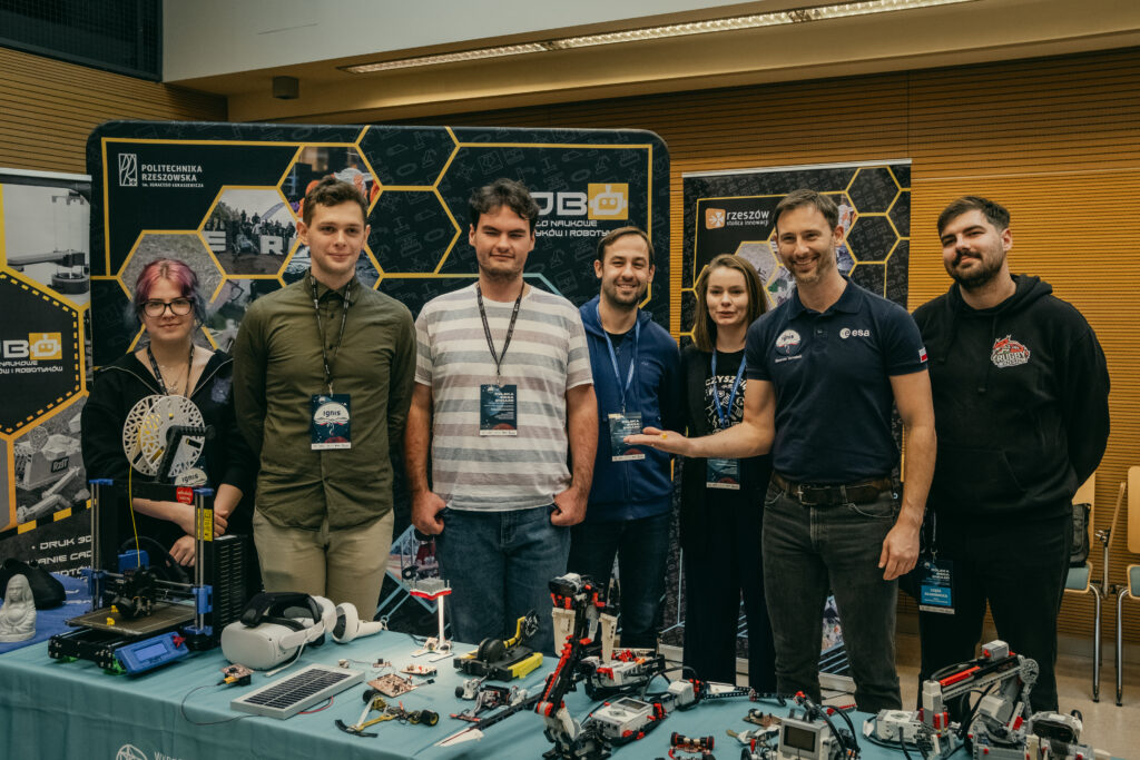 Rzeszów | Ogólnopolska trasa technologiczno-naukowa misji IGNIS z doktorem Sławoszem Uznańskim-Wiśniewskim