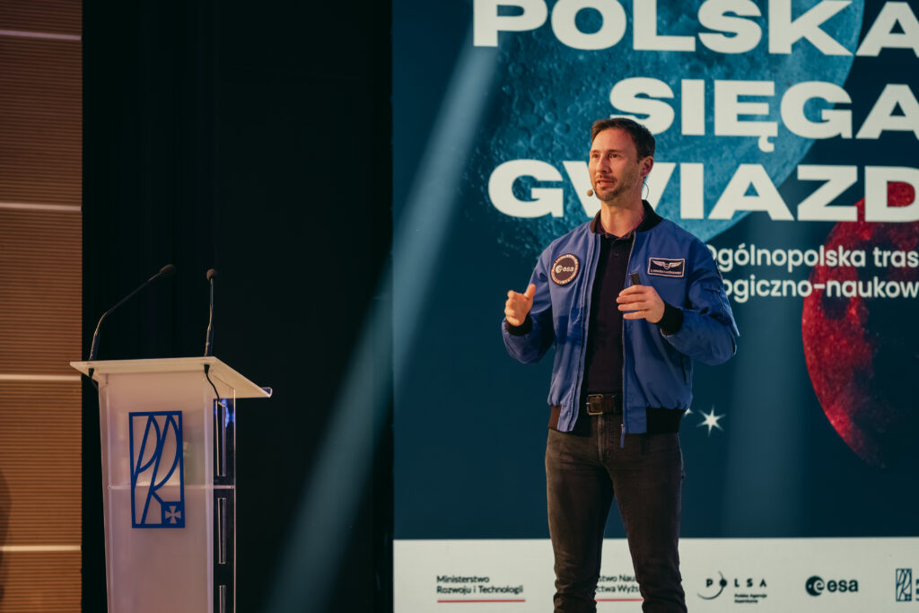 Rzeszów | Ogólnopolska trasa technologiczno-naukowa misji IGNIS z doktorem Sławoszem Uznańskim-Wiśniewskim