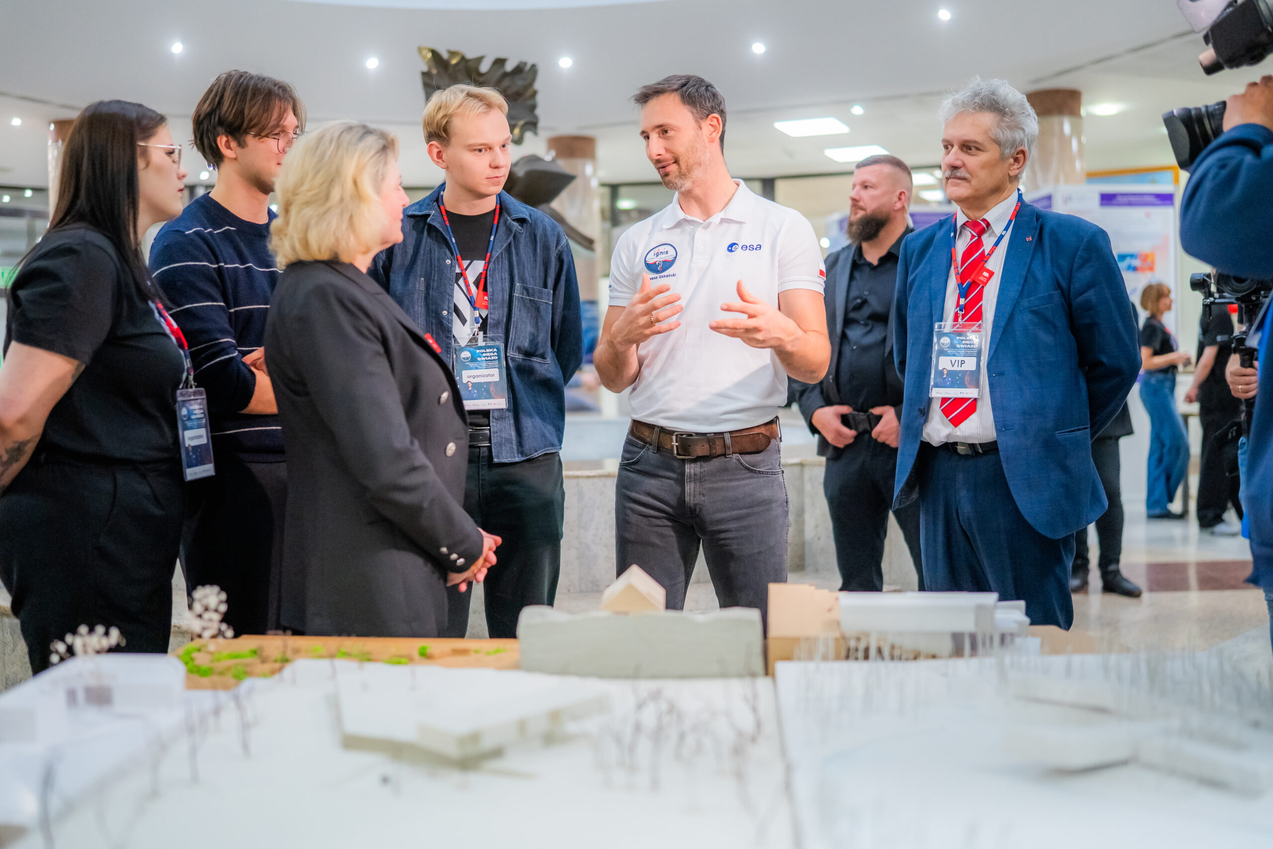 Kielce | Ogólnopolska trasa technologiczno-naukowa misji IGNIS z doktorem Sławoszem Uznańskim-Wiśniewskim