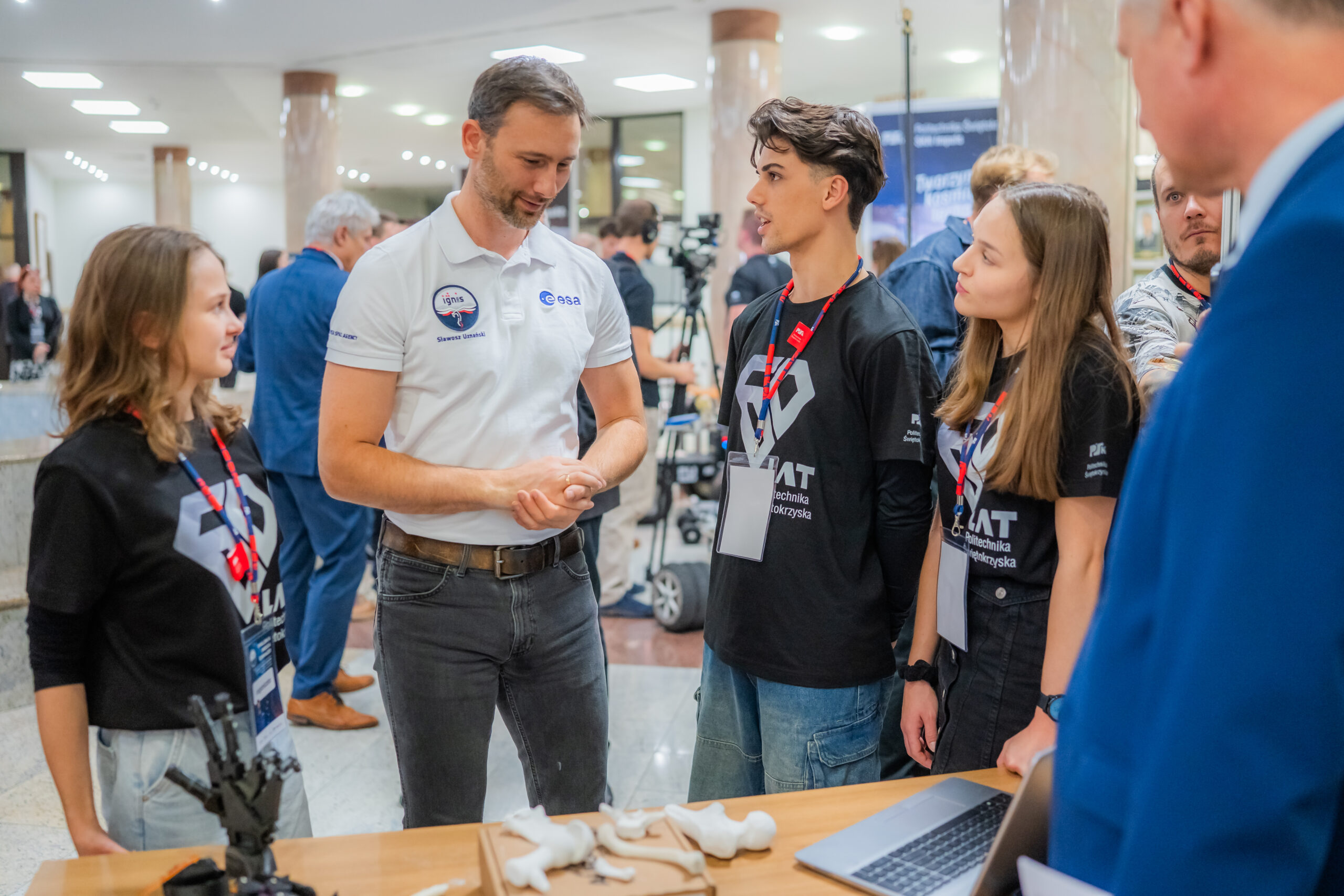 Kielce | Ogólnopolska trasa technologiczno-naukowa misji IGNIS z doktorem Sławoszem Uznańskim-Wiśniewskim