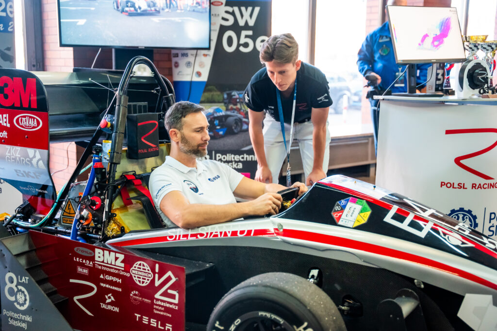 Gliwice | Ogólnopolska trasa technologiczno-naukowa misji IGNIS z doktorem Sławoszem Uznańskim-Wiśniewskim