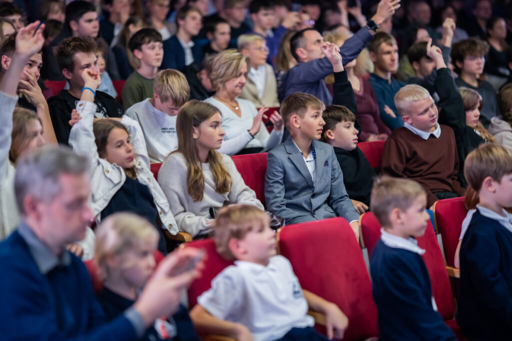 Gliwice | Ogólnopolska trasa technologiczno-naukowa misji IGNIS z doktorem Sławoszem Uznańskim-Wiśniewskim