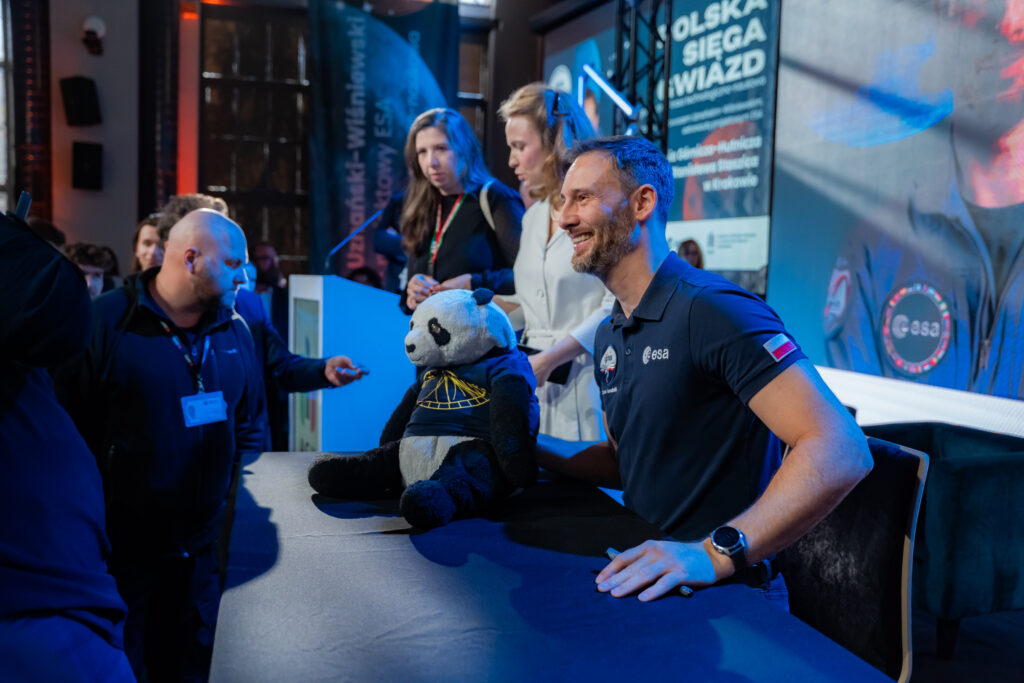 Kraków | Ogólnopolska trasa technologiczno-naukowa misji IGNIS z doktorem Sławoszem Uznańskim-Wiśniewskim