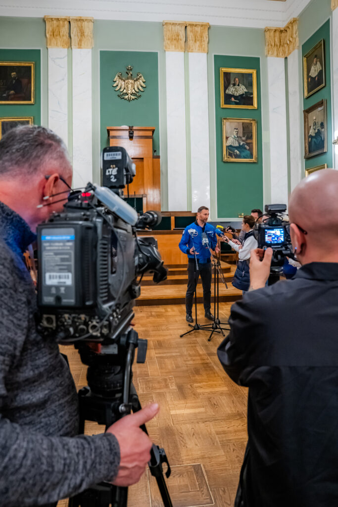 Kraków | Ogólnopolska trasa technologiczno-naukowa misji IGNIS z doktorem Sławoszem Uznańskim-Wiśniewskim