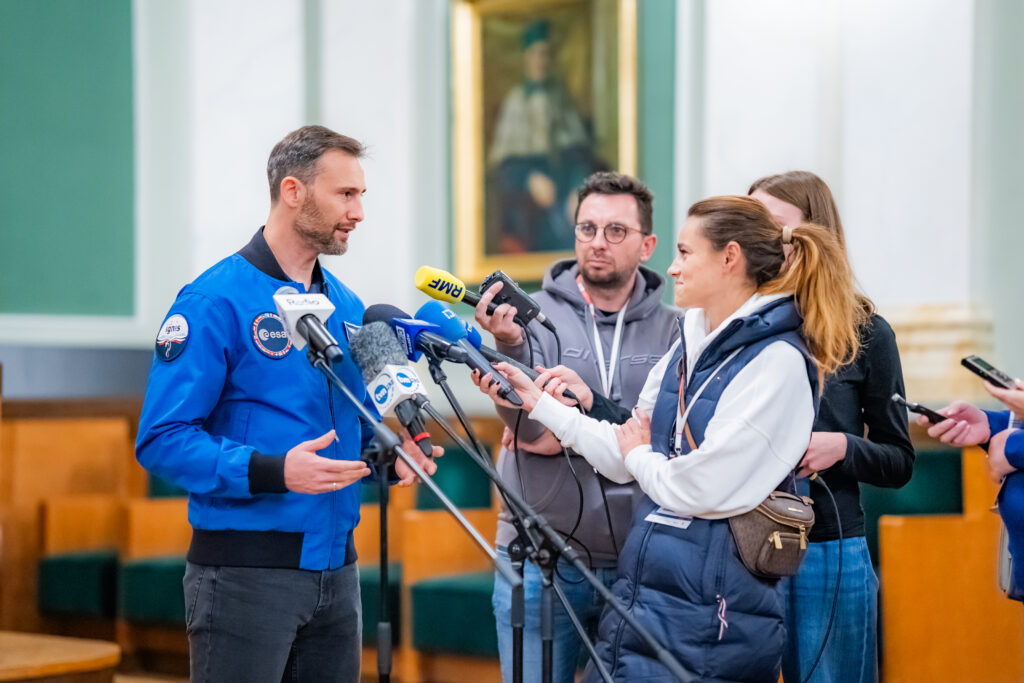 Kraków | Ogólnopolska trasa technologiczno-naukowa misji IGNIS z doktorem Sławoszem Uznańskim-Wiśniewskim
