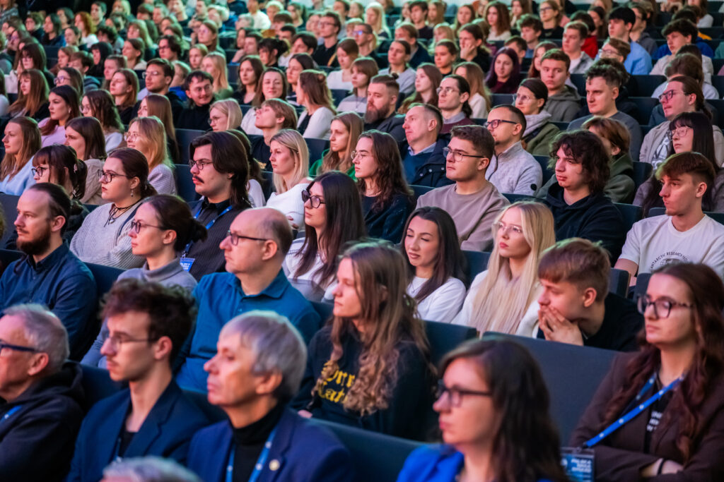 Toruń | Ogólnopolska trasa technologiczno-naukowa misji IGNIS z doktorem Sławoszem Uznańskim-Wiśniewskim