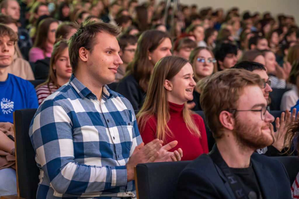 Toruń | Ogólnopolska trasa technologiczno-naukowa misji IGNIS z doktorem Sławoszem Uznańskim-Wiśniewskim