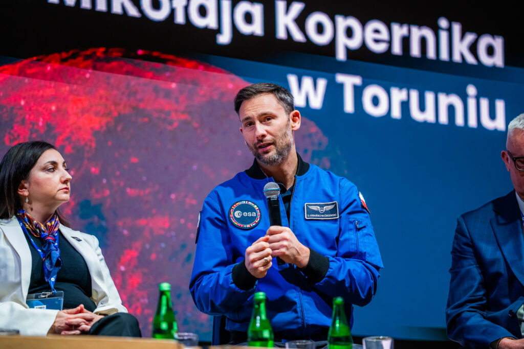 Toruń | Ogólnopolska trasa technologiczno-naukowa misji IGNIS z doktorem Sławoszem Uznańskim-Wiśniewskim