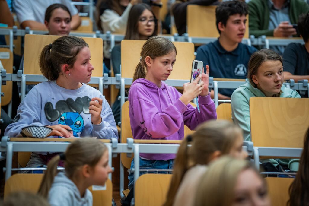 Toruń | Ogólnopolska trasa technologiczno-naukowa misji IGNIS z doktorem Sławoszem Uznańskim-Wiśniewskim