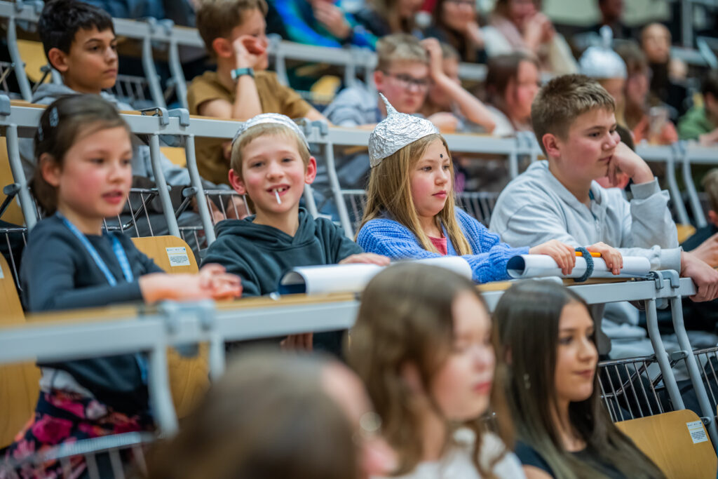 Toruń | Ogólnopolska trasa technologiczno-naukowa misji IGNIS z doktorem Sławoszem Uznańskim-Wiśniewskim