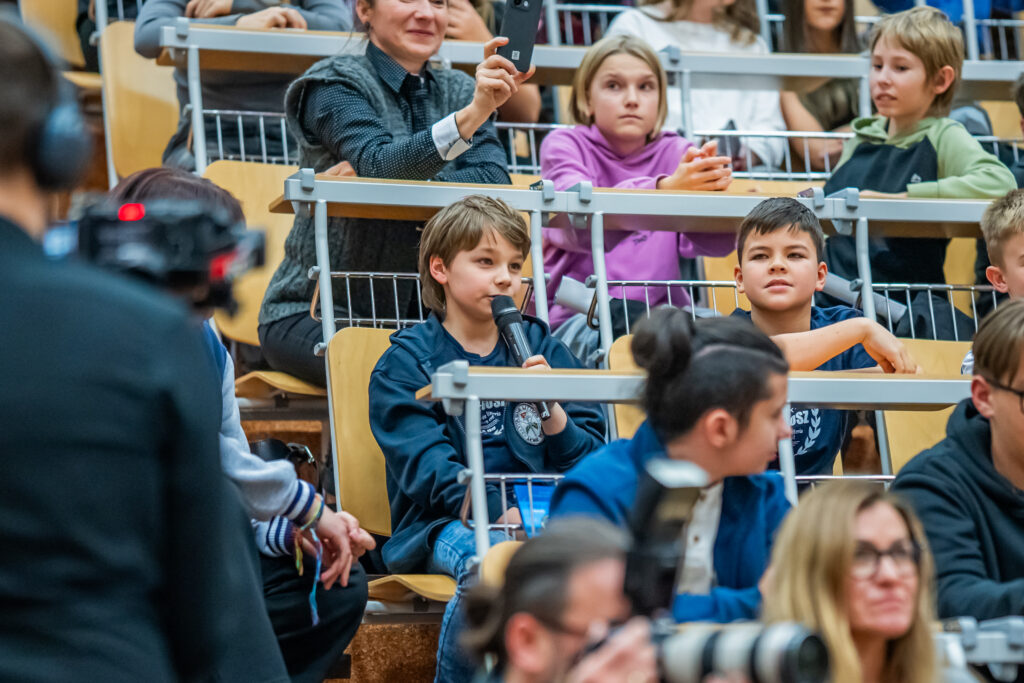 Toruń | Ogólnopolska trasa technologiczno-naukowa misji IGNIS z doktorem Sławoszem Uznańskim-Wiśniewskim