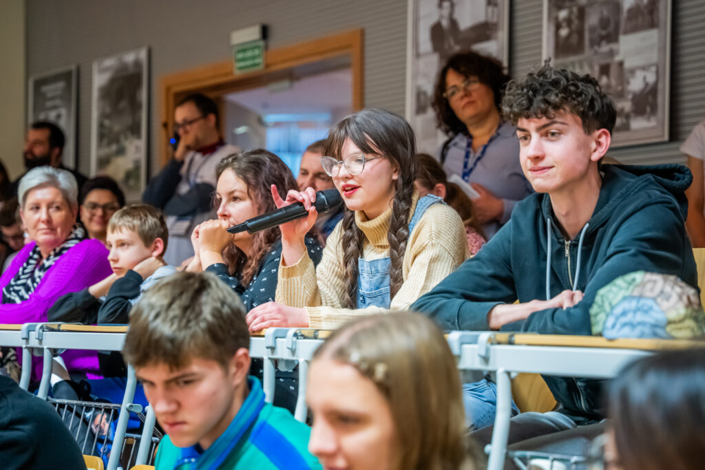 Toruń | Ogólnopolska trasa technologiczno-naukowa misji IGNIS z doktorem Sławoszem Uznańskim-Wiśniewskim