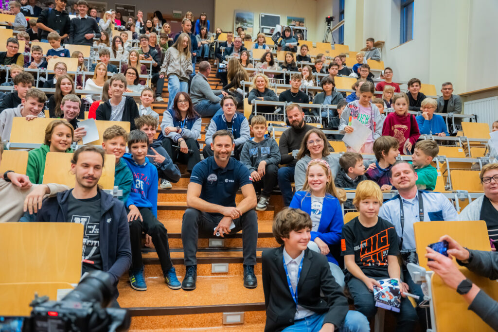 Toruń | Ogólnopolska trasa technologiczno-naukowa misji IGNIS z doktorem Sławoszem Uznańskim-Wiśniewskim