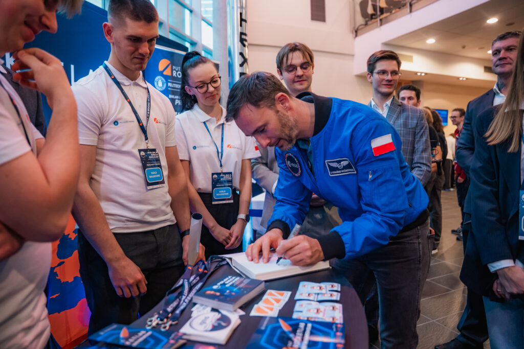 Poznań | Ogólnopolska trasa technologiczno-naukowa misji IGNIS z doktorem Sławoszem Uznańskim-Wiśniewskim