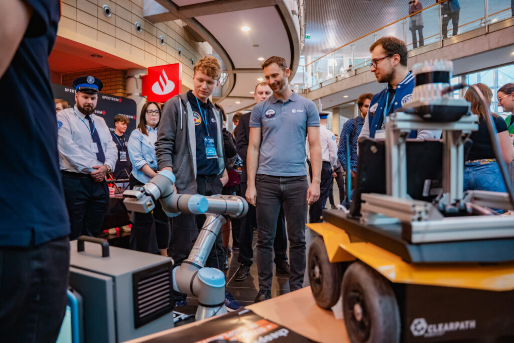 Poznań | Ogólnopolska trasa technologiczno-naukowa misji IGNIS z doktorem Sławoszem Uznańskim-Wiśniewskim