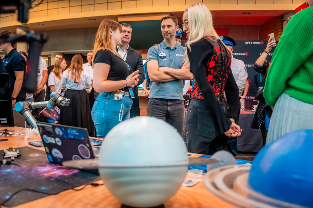 Poznań | Ogólnopolska trasa technologiczno-naukowa misji IGNIS z doktorem Sławoszem Uznańskim-Wiśniewskim