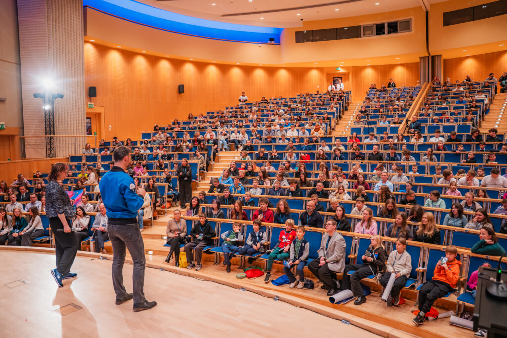 Poznań | Ogólnopolska trasa technologiczno-naukowa misji IGNIS z doktorem Sławoszem Uznańskim-Wiśniewskim
