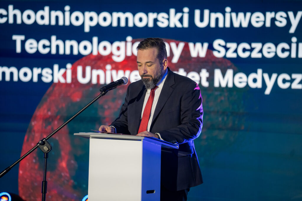 Szczecin | Ogólnopolska trasa technologiczno-naukowa misji IGNIS z doktorem Sławoszem Uznańskim-Wiśniewskim