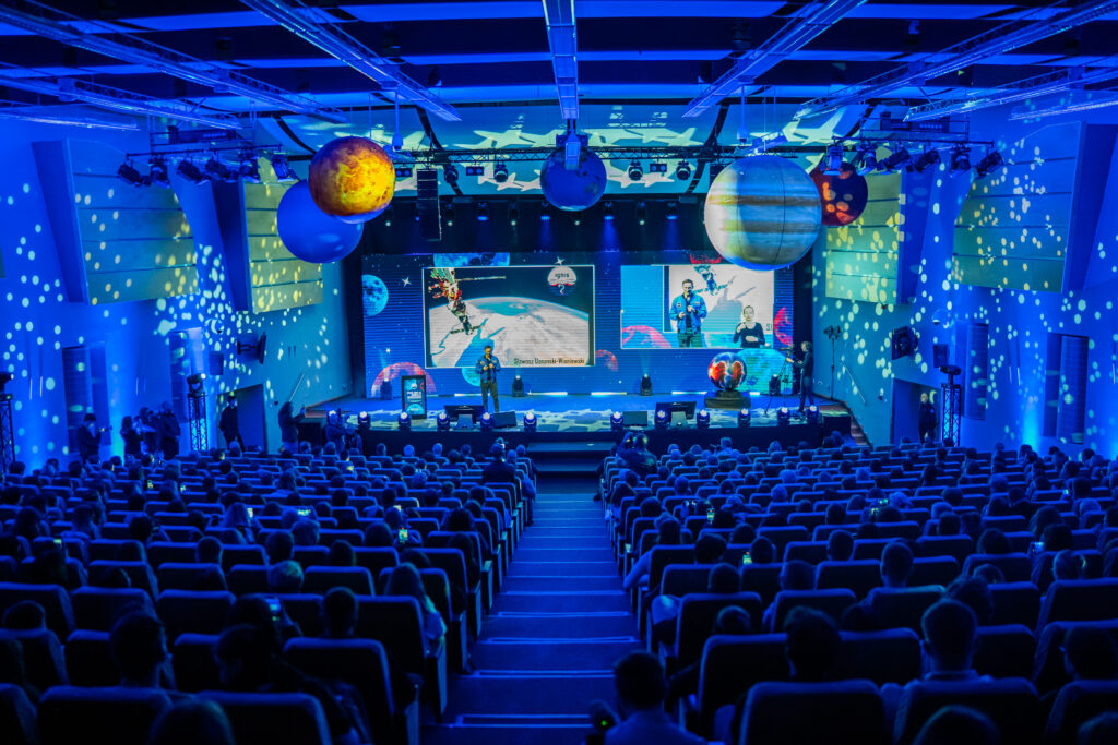 Olsztyn | Ogólnopolska trasa technologiczno-naukowa misji IGNIS z doktorem Sławoszem Uznańskim-Wiśniewskim