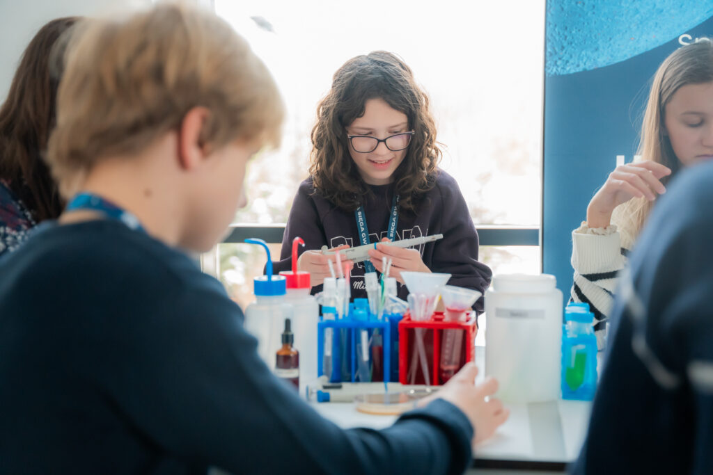 Olsztyn | Ogólnopolska trasa technologiczno-naukowa misji IGNIS z doktorem Sławoszem Uznańskim-Wiśniewskim