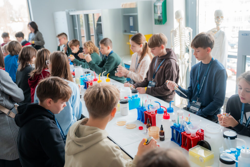 Olsztyn | Ogólnopolska trasa technologiczno-naukowa misji IGNIS z doktorem Sławoszem Uznańskim-Wiśniewskim