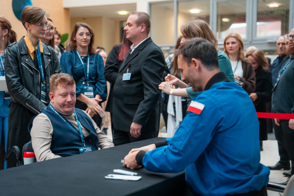 Olsztyn | Ogólnopolska trasa technologiczno-naukowa misji IGNIS z doktorem Sławoszem Uznańskim-Wiśniewskim