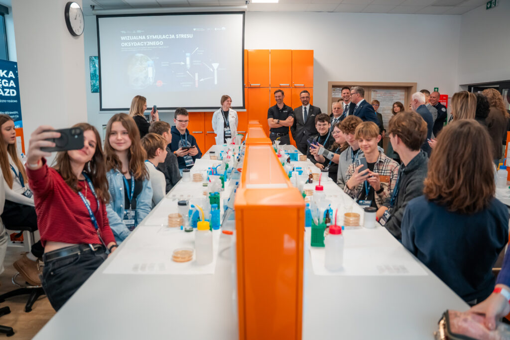 Olsztyn | Ogólnopolska trasa technologiczno-naukowa misji IGNIS z doktorem Sławoszem Uznańskim-Wiśniewskim