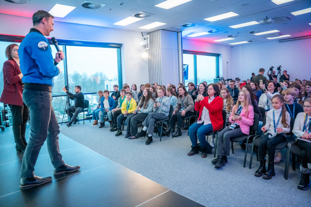 Olsztyn | Ogólnopolska trasa technologiczno-naukowa misji IGNIS z doktorem Sławoszem Uznańskim-Wiśniewskim