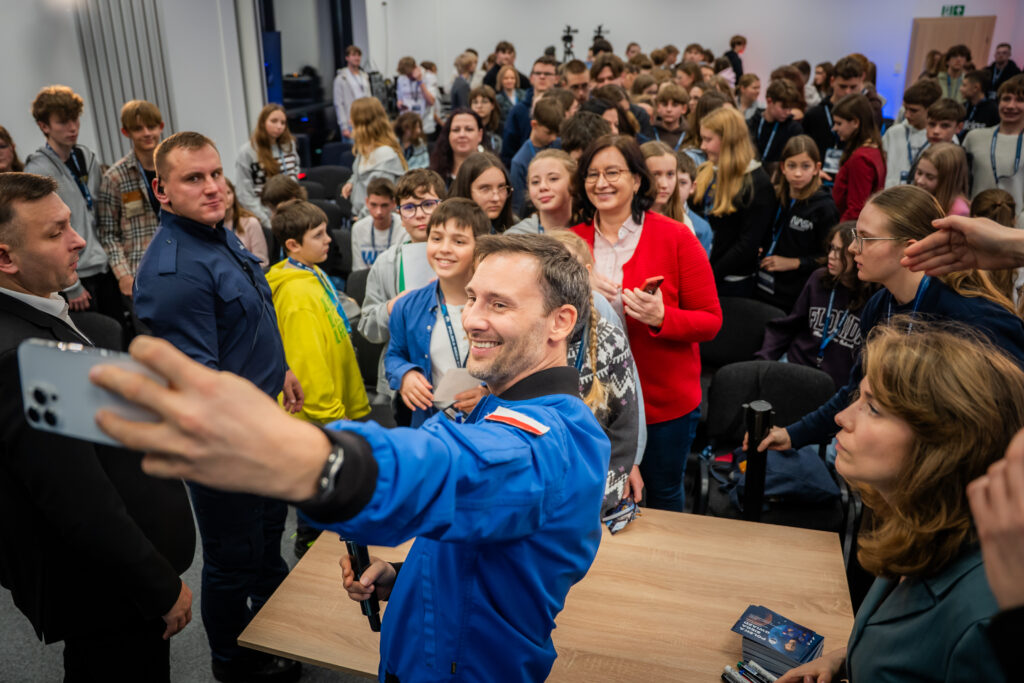 Olsztyn | Ogólnopolska trasa technologiczno-naukowa misji IGNIS z doktorem Sławoszem Uznańskim-Wiśniewskim