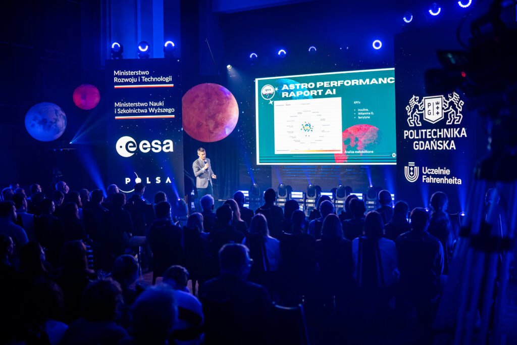 Gdańsk | Ogólnopolska trasa technologiczno-naukowa misji IGNIS z doktorem Sławoszem Uznańskim-Wiśniewskim