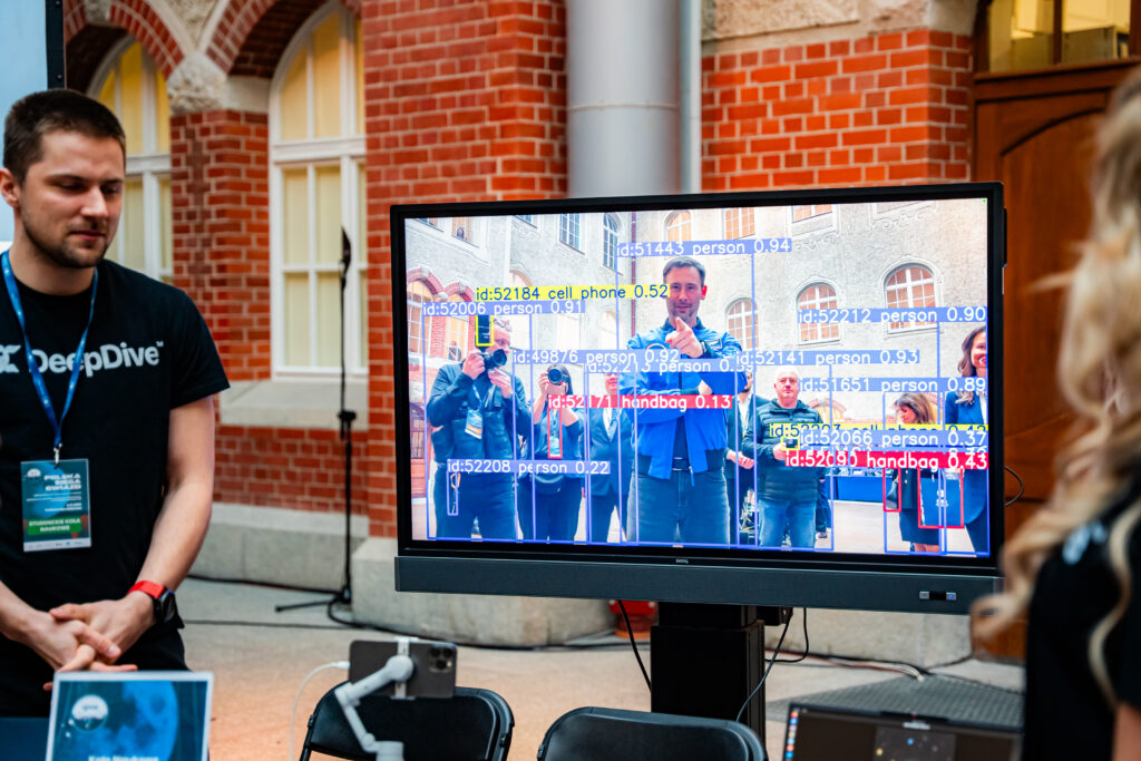 Gdańsk | Ogólnopolska trasa technologiczno-naukowa misji IGNIS z doktorem Sławoszem Uznańskim-Wiśniewskim