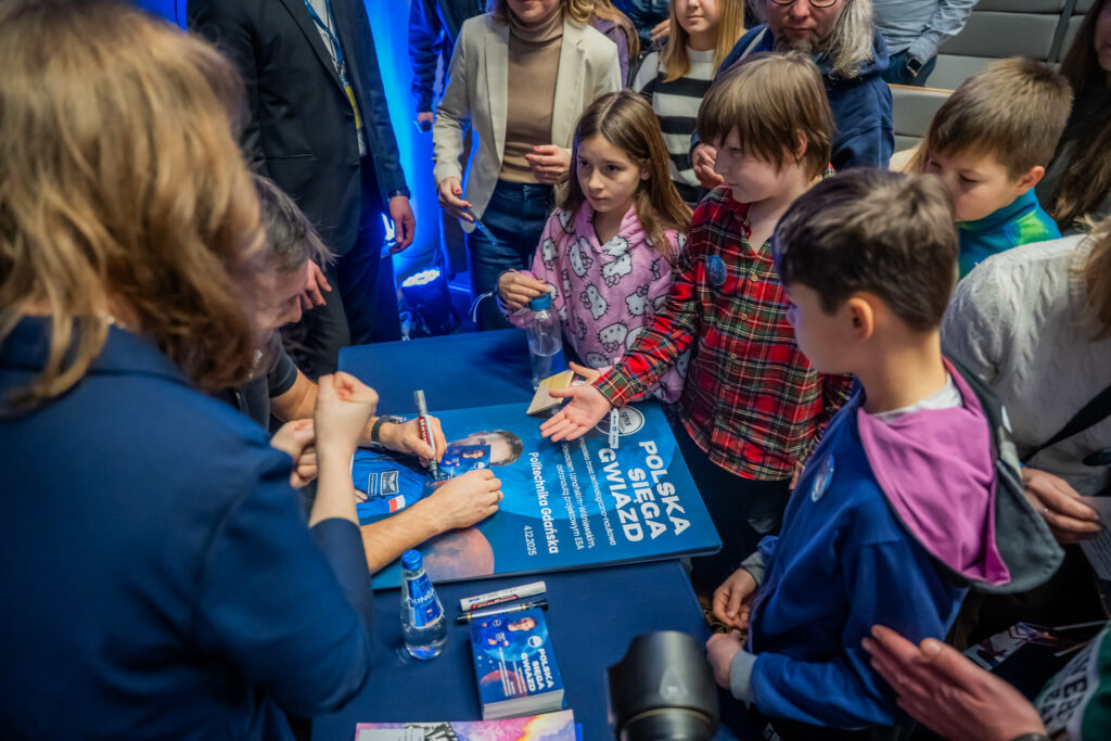 Gdańsk | Ogólnopolska trasa technologiczno-naukowa misji IGNIS z doktorem Sławoszem Uznańskim-Wiśniewskim