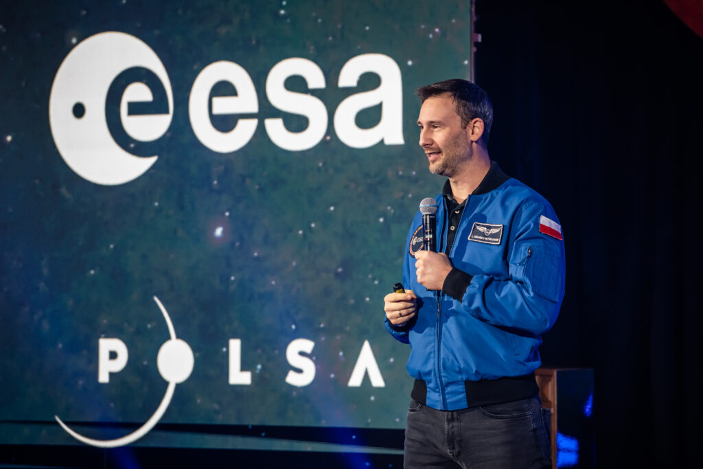 Gdańsk | Ogólnopolska trasa technologiczno-naukowa misji IGNIS z doktorem Sławoszem Uznańskim-Wiśniewskim