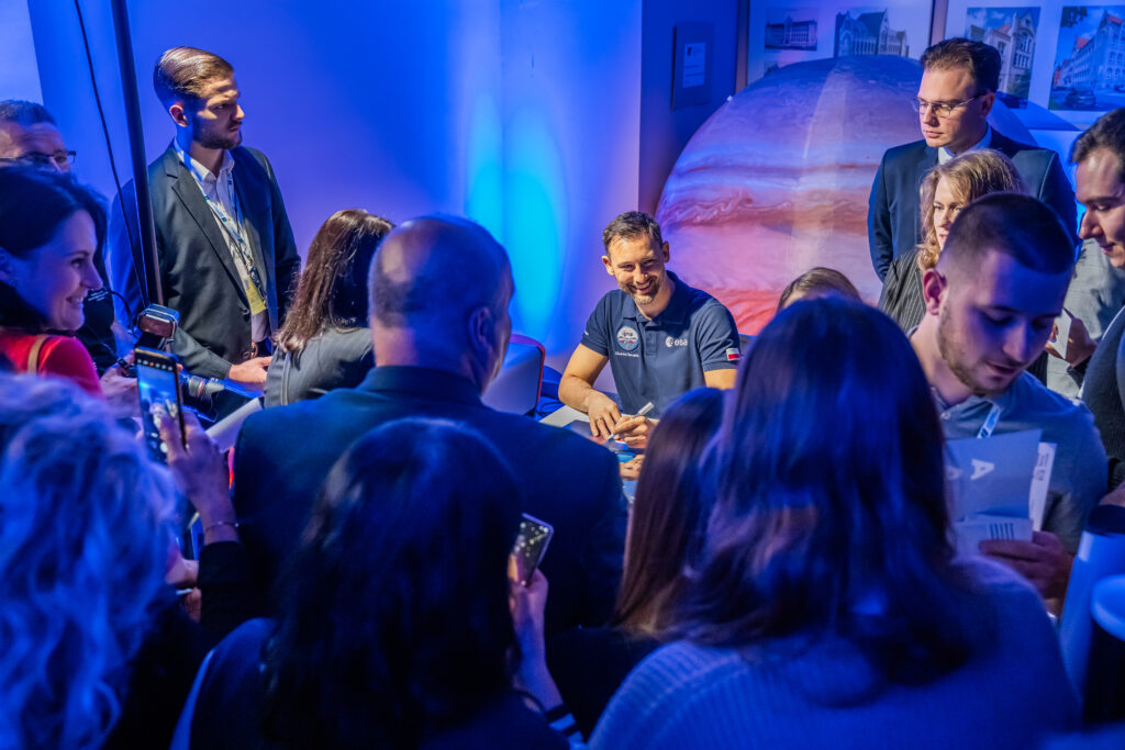 Szczecin | Ogólnopolska trasa technologiczno-naukowa misji IGNIS z doktorem Sławoszem Uznańskim-Wiśniewskim