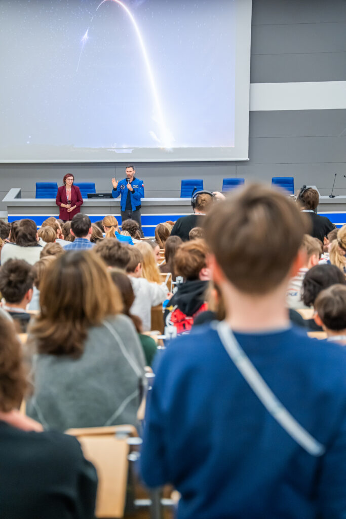 Szczecin | Ogólnopolska trasa technologiczno-naukowa misji IGNIS z doktorem Sławoszem Uznańskim-Wiśniewskim