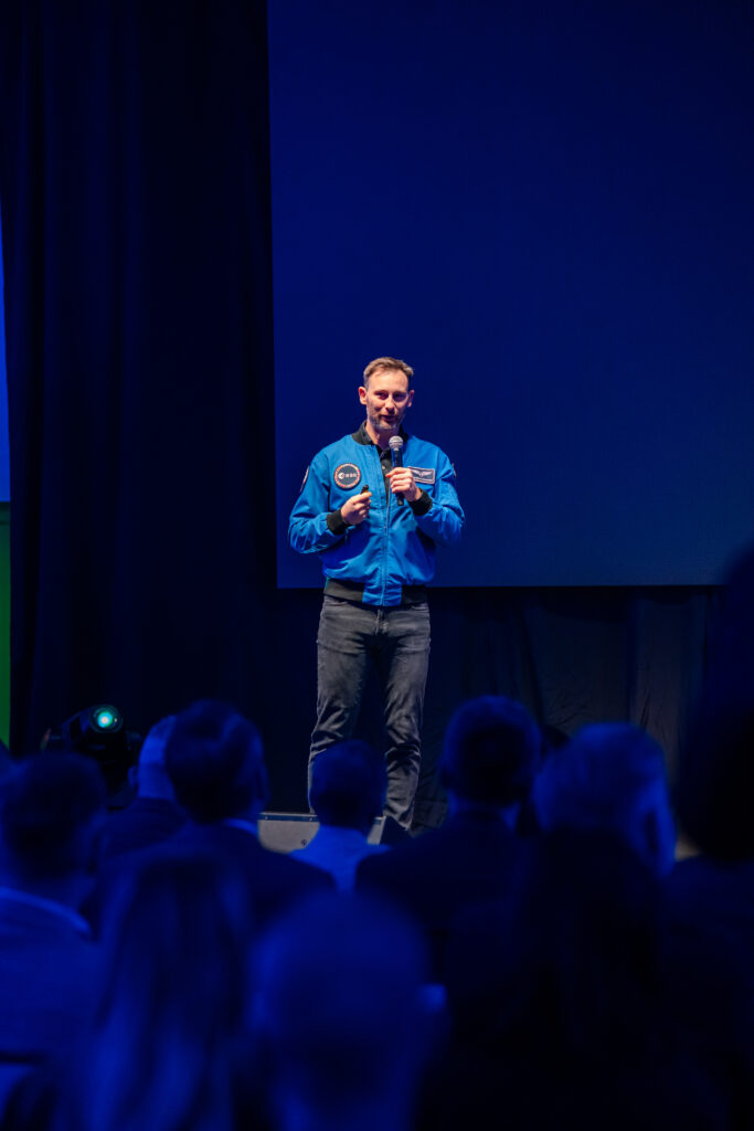 Zielona Góra | Ogólnopolska trasa technologiczno-naukowa misji IGNIS z doktorem Sławoszem Uznańskim-Wiśniewskim