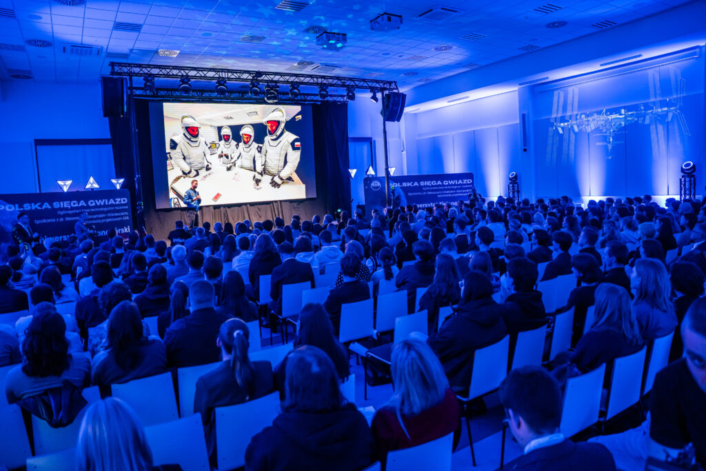 Zielona Góra | Ogólnopolska trasa technologiczno-naukowa misji IGNIS z doktorem Sławoszem Uznańskim-Wiśniewskim