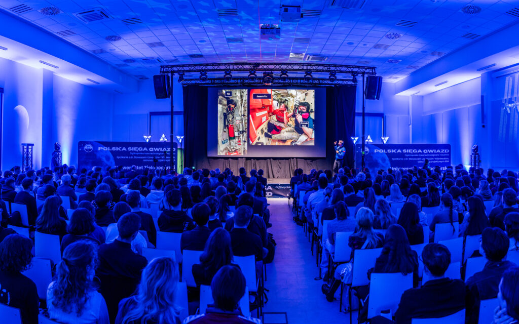 Zielona Góra | Ogólnopolska trasa technologiczno-naukowa misji IGNIS z doktorem Sławoszem Uznańskim-Wiśniewskim