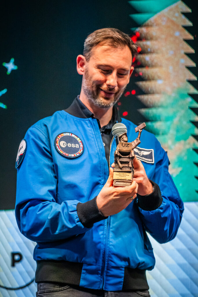 Zielona Góra | Ogólnopolska trasa technologiczno-naukowa misji IGNIS z doktorem Sławoszem Uznańskim-Wiśniewskim