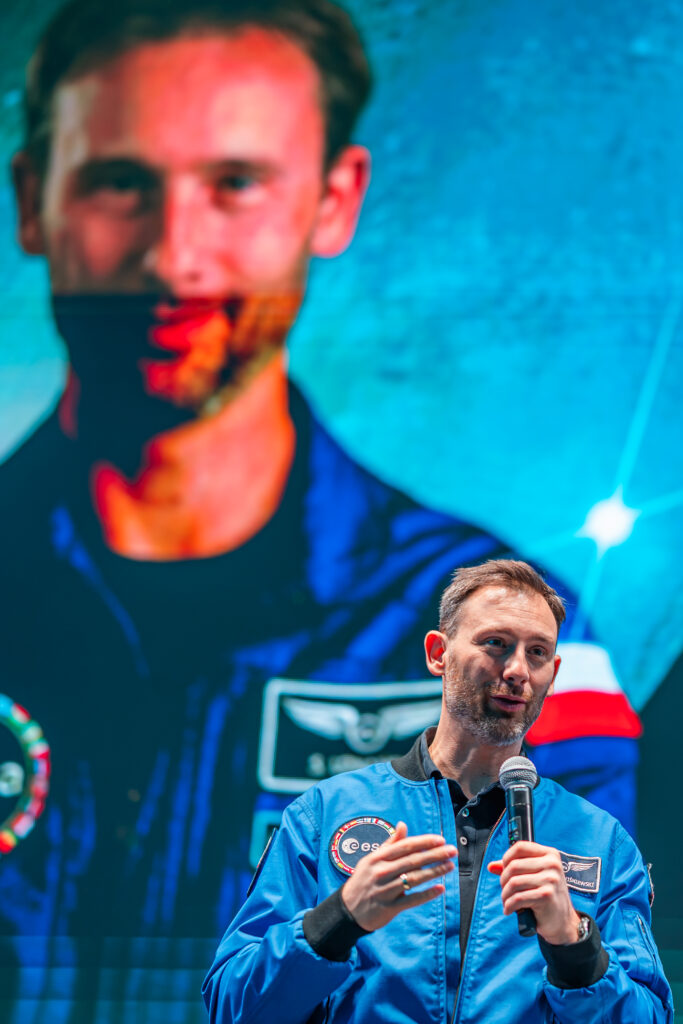 Zielona Góra | Ogólnopolska trasa technologiczno-naukowa misji IGNIS z doktorem Sławoszem Uznańskim-Wiśniewskim