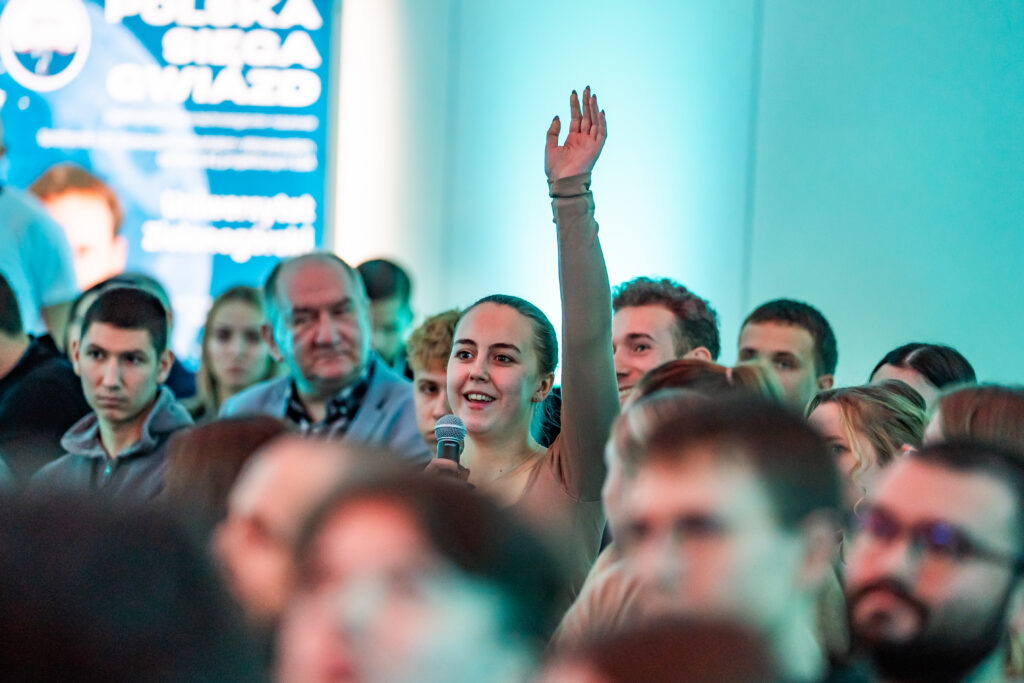 Zielona Góra | Ogólnopolska trasa technologiczno-naukowa misji IGNIS z doktorem Sławoszem Uznańskim-Wiśniewskim