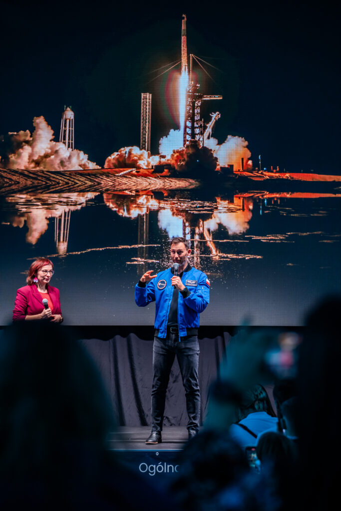 Zielona Góra | Ogólnopolska trasa technologiczno-naukowa misji IGNIS z doktorem Sławoszem Uznańskim-Wiśniewskim