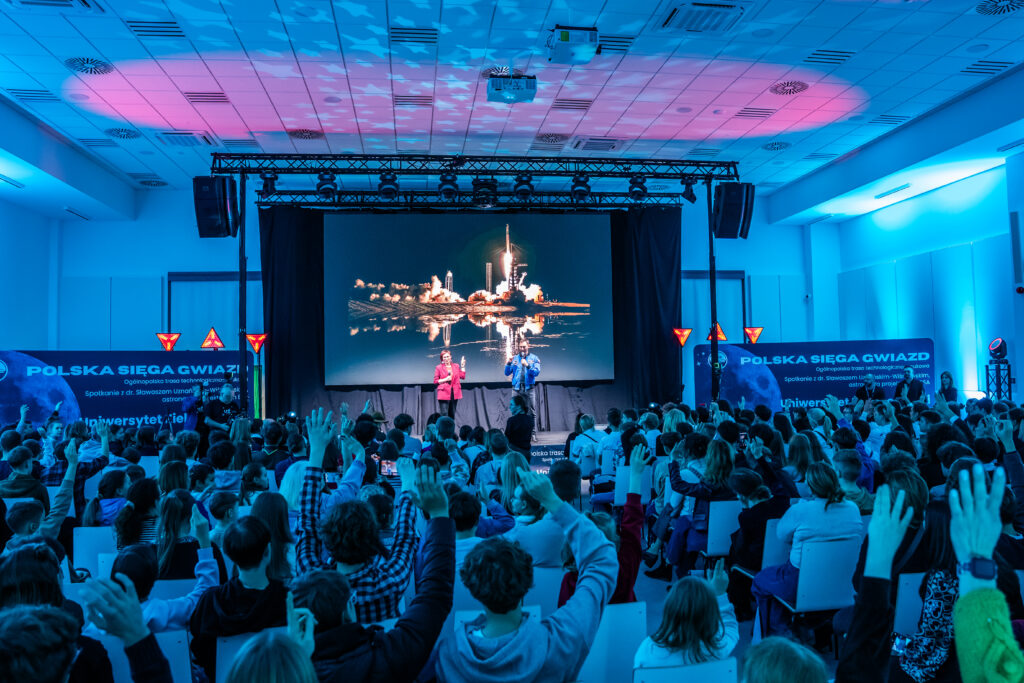 Zielona Góra | Ogólnopolska trasa technologiczno-naukowa misji IGNIS z doktorem Sławoszem Uznańskim-Wiśniewskim